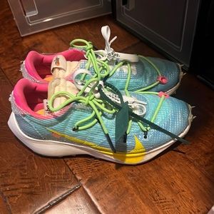 Offwhite vapor street